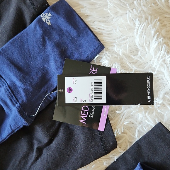 🖤💙🖤NEW MED COUTURE TRIPLE SCRUBS UNDER SHIRT WARM UP TOP BUNDLE🖤💙🖤 - Picture 7 of 10